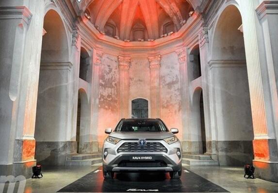 豐田純電版RAV4明年發(fā)布:eTNGA架構(gòu)+四驅(qū) 全球發(fā)售