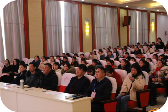 濱?？h五汛鎮(zhèn)中心小學(xué)舉行慶祝第111個(gè)國(guó)際三八婦女節(jié)活動(dòng)