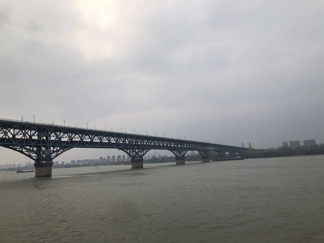 過江通道將繼續(xù)擴容。南報融媒體記者 何鋼 攝