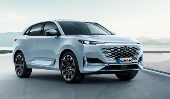 比亞迪DM-i對(duì)手！長(zhǎng)安藍(lán)鯨iDD混動(dòng)正式發(fā)布 饋電油耗5L