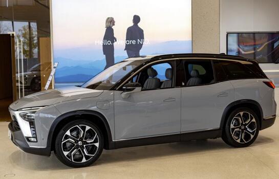 Intel明年推出自動(dòng)駕駛出租車服務(wù):選中蔚來ES8